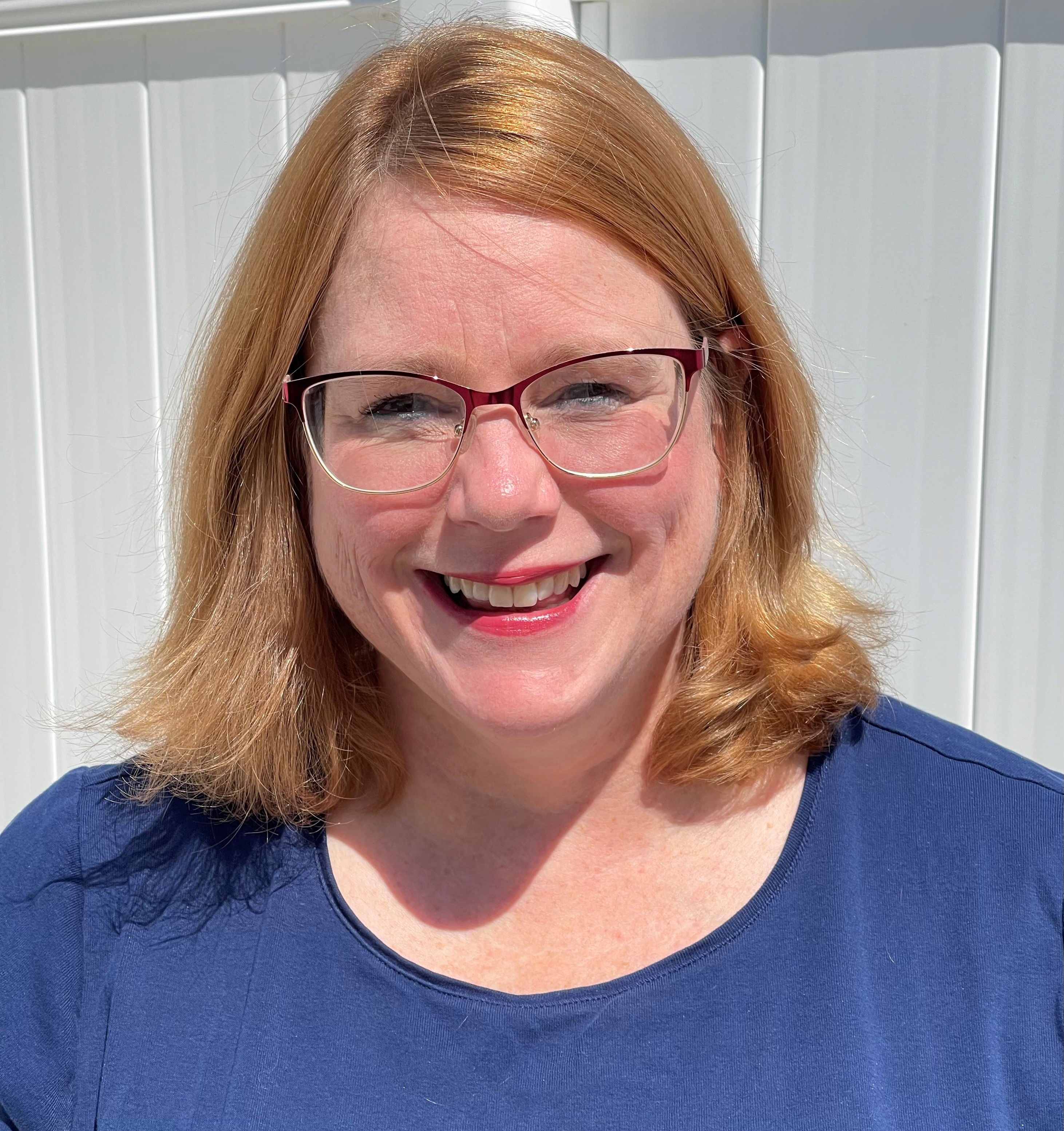 Amy Farr Headshot