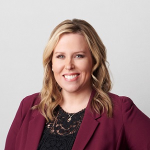 Lindsay Dumais headshot